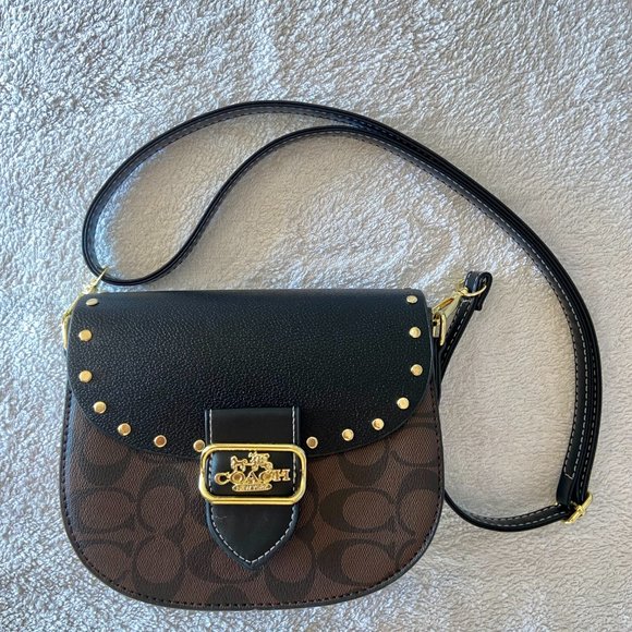 Sale 🔥 || Coach Cross Body Bag & Purse - Picture 5 of 10